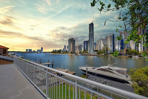 29 Stanhill Drive - Holiday Cairns 0