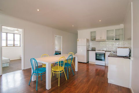 3 Bedroom Apartment / Spence St - Holiday Cairns 1