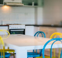 3 Bedroom Apartment / Spence St - Holiday Cairns