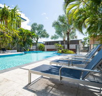 3 Bedroom Ultimate Luxury Waterfront - Holiday Cairns