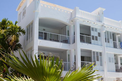 3123 BEACH CLUB PARADISE - Holiday Cairns 1