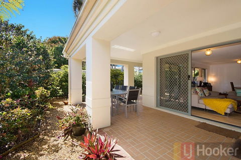 32 Beachside - Holiday Cairns 2