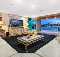 4.5 Million Dollar Surfers Paradise Dream Mansion - Holiday Cairns