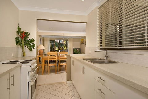 4/26 Paterson Street, Byron Bay - Absolute Serenity - Holiday Cairns 3