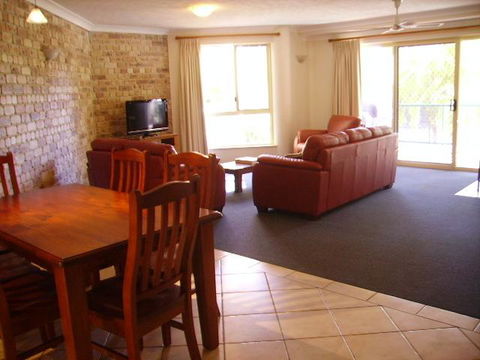 4/84 Lawson Street - Beach Haven 4 - Holiday Cairns 1