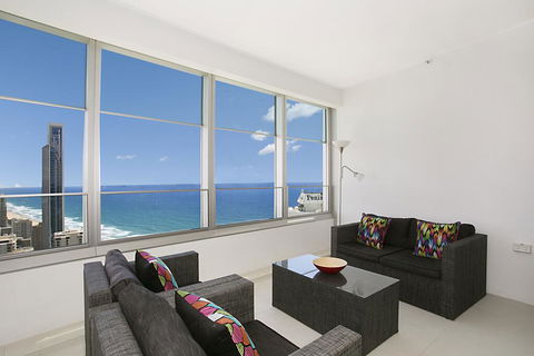 4701 At 9 Hamilton Ave By GCHS - Holiday Cairns 2
