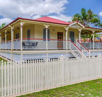 5 Bomburra Court - Rainbow Beach Ticks All The Boxes Pool Shed Fenced Yard Pet Friendly - Holiday Cairns
