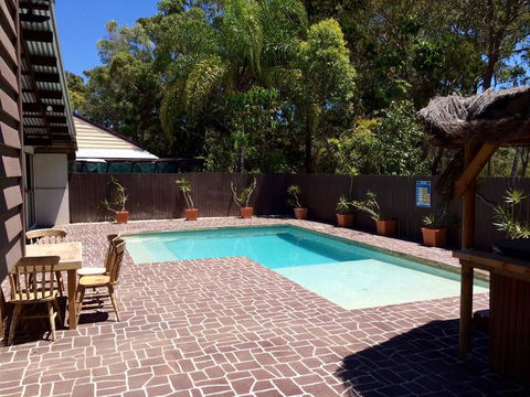 6 Bomburra Court - Rainbow Beach, Pet Friendly In Great Bush And Beach Location - Holiday Cairns 1