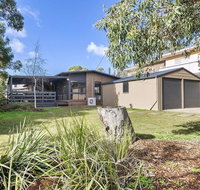 62 BINGLEY PARADE RIVERSEA HOUSE - Holiday Cairns