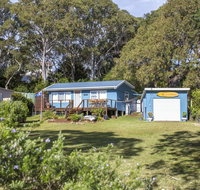 681 Murramarang Rd - Retro Beach Cottage - Holiday Cairns