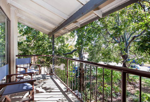 70 Lawson Street@Clarkes Beach - Holiday Cairns 1