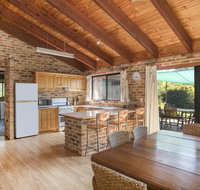 75 River Rd - Tabourie Hideaway - Holiday Cairns