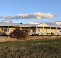 A Better Life Animal Sanctuary FarmStay - Private Two-Bedrooms Lounge Room  Bathroom  Toilet Shared Kitchen - Holiday Cairns