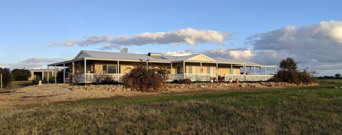 A Better Life Animal Sanctuary FarmStay - Private Two-Bedrooms, Lounge Room & Bathroom & Toilet, Shared Kitchen - Holiday Cairns 0