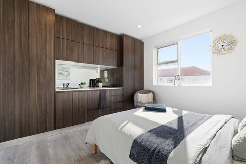A Bright & Comfy Beach Studio, 5min Walk To Bondi Beach - Holiday Cairns 1