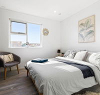 A Bright  Comfy Beach Studio 5min walk to Bondi Beach - Holiday Cairns