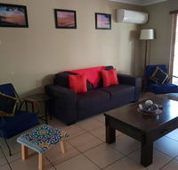 A City Retreat 2BR Apartment - Reid Park -Townsville - Holiday Cairns