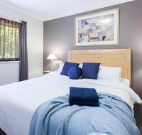 A Comfy 2BR Home Top Location FREE Parking - Holiday Cairns