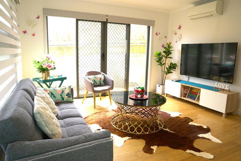 A Cozy 3BRM House At Doncaster - Holiday Cairns 3