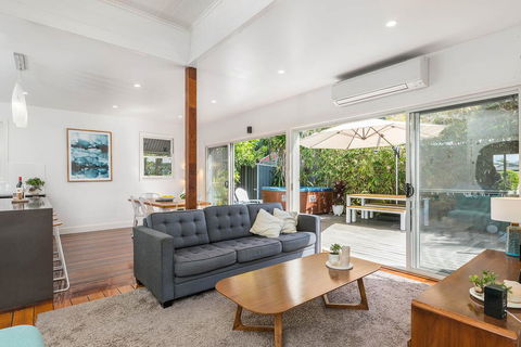 A PERFECT STAY - Aaloka Bay - Holiday Cairns 1