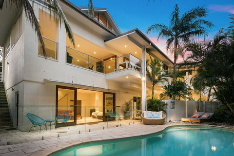 A PERFECT STAY - Beachcomber Blue - Holiday Cairns 0