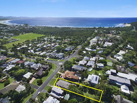A PERFECT STAY - Byron View - Holiday Cairns 1