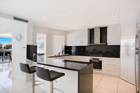 A PERFECT STAY - Casa Grande On The Water - Holiday Cairns 2