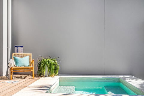 A PERFECT STAY - Clique 1 - Holiday Cairns 2