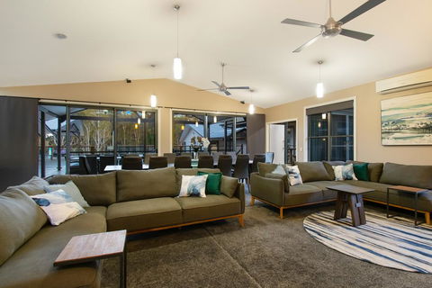 A PERFECT STAY - Lennox Unique Coastal Retreat - Holiday Cairns 3