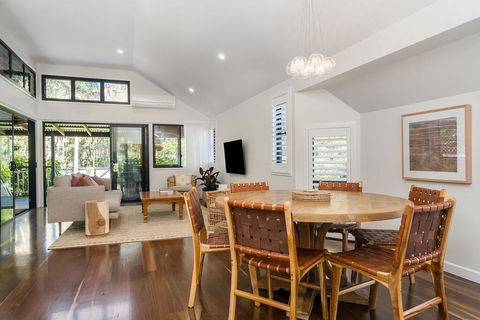 A PERFECT STAY - Solstice - Holiday Cairns 1
