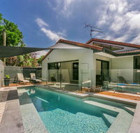 A SWEET ESCAPE - At the Beach - Holiday Cairns
