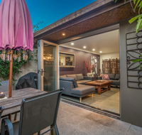 A SWEET ESCAPE - Brandon St Beach  Spa - Holiday Cairns