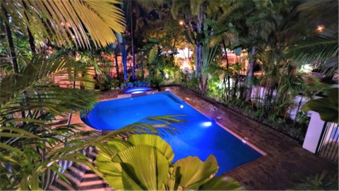 A Taste Of The Tropics - Holiday Cairns 0