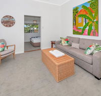 A Touch of the Bahamas on McKenzie MK3 - Holiday Cairns