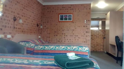 Aberdeen Motel - Holiday Cairns 2