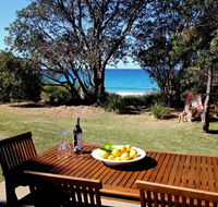 Absolute Beachfront Mollymook - Holiday Cairns