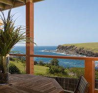 Absolute Oceanfront Cottage - Holiday Cairns