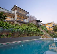 Absolute Waterfront Lakehouse Fishing Point Waterfront Pool Jetty - Holiday Cairns