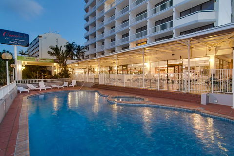 Acacia Court Hotel - Holiday Cairns 0