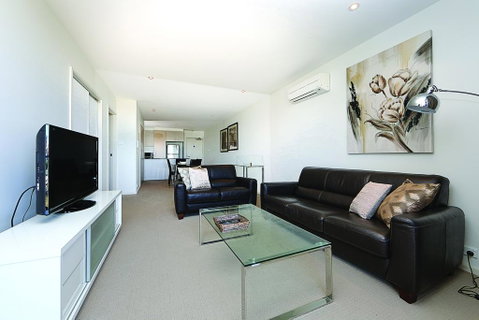 Accommodate Canberra - Aspire - Holiday Cairns 2