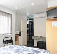 Acland Street Studio Apartment FREE PARKING - Holiday Cairns