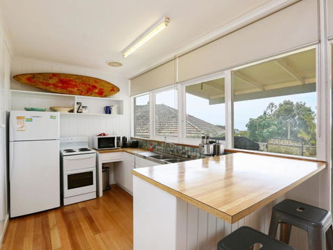 DROMANA BEACH SHACK - Holiday Cairns 1