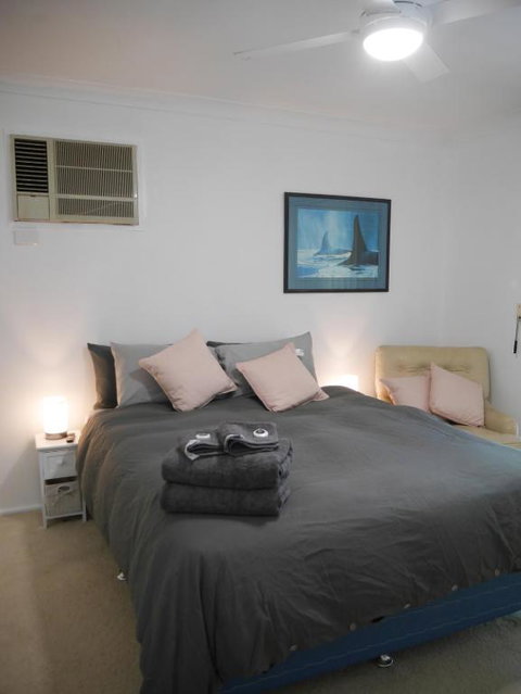 Easy Life In Picton - Holiday Cairns 1