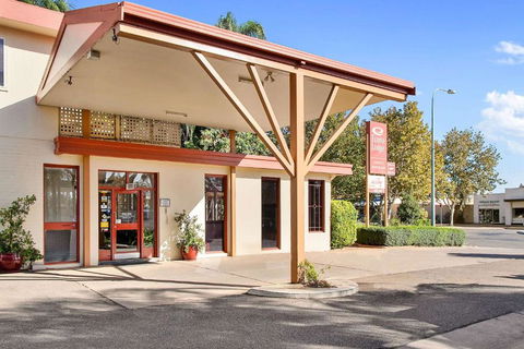 Econo Lodge Griffith Motor Inn - Holiday Cairns 1