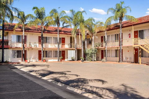 Econo Lodge Griffith Motor Inn - Holiday Cairns 2