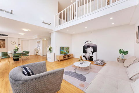 Epic CBD City View 3BR Penthouse Walk To Station&shopping Centre - Holiday Cairns 1