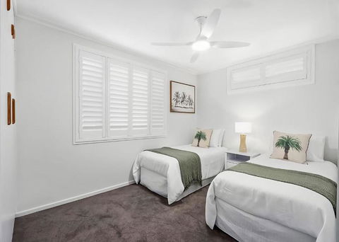 Ernora Court - Holiday Cairns 4