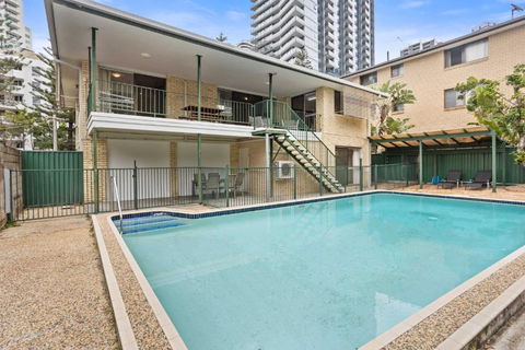 Family And Pet Oasis - Holiday Cairns 3