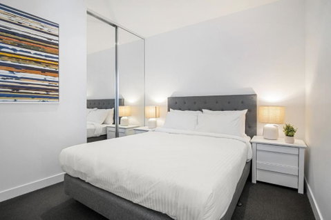 Fabulous 1-Bed With Pool And Private Courtyard - Holiday Cairns 1