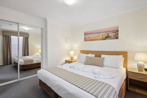Fabulous Apt In Northbridge With Pool & WiFi - Holiday Cairns 2
